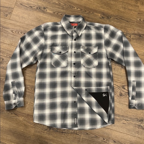 DIXXON Flannel Social Distortion Shirt - Picture 3 of 6